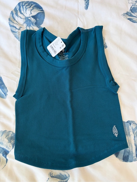 FP Movement by Free People Tops - NWT Free People Movement Free Throw Muscle Tank Tahiti tank top in size M/L